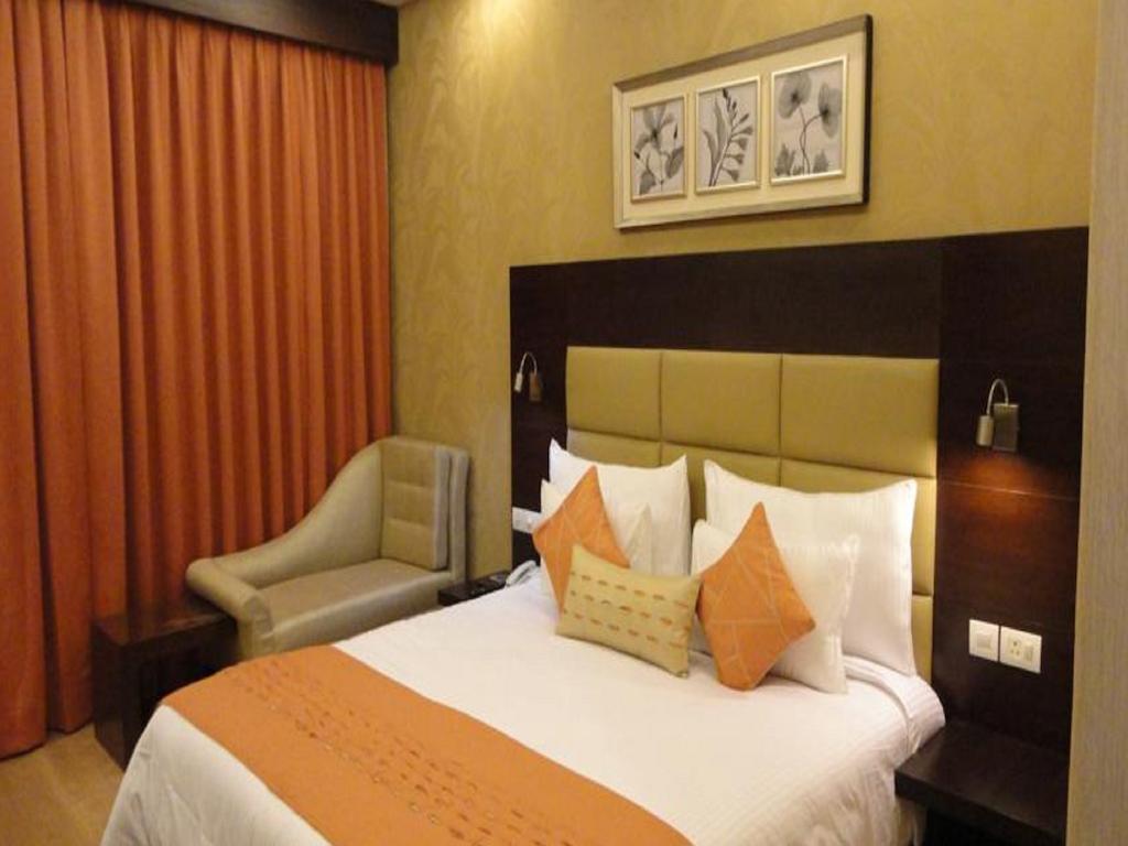 Hotel Corporate Regency Nuova Delhi Camera foto